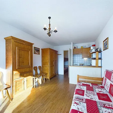Apartment Montagne Au Centre, 4 Pers, Balcon, Proche Pistes - Fr-1-398-575 *
